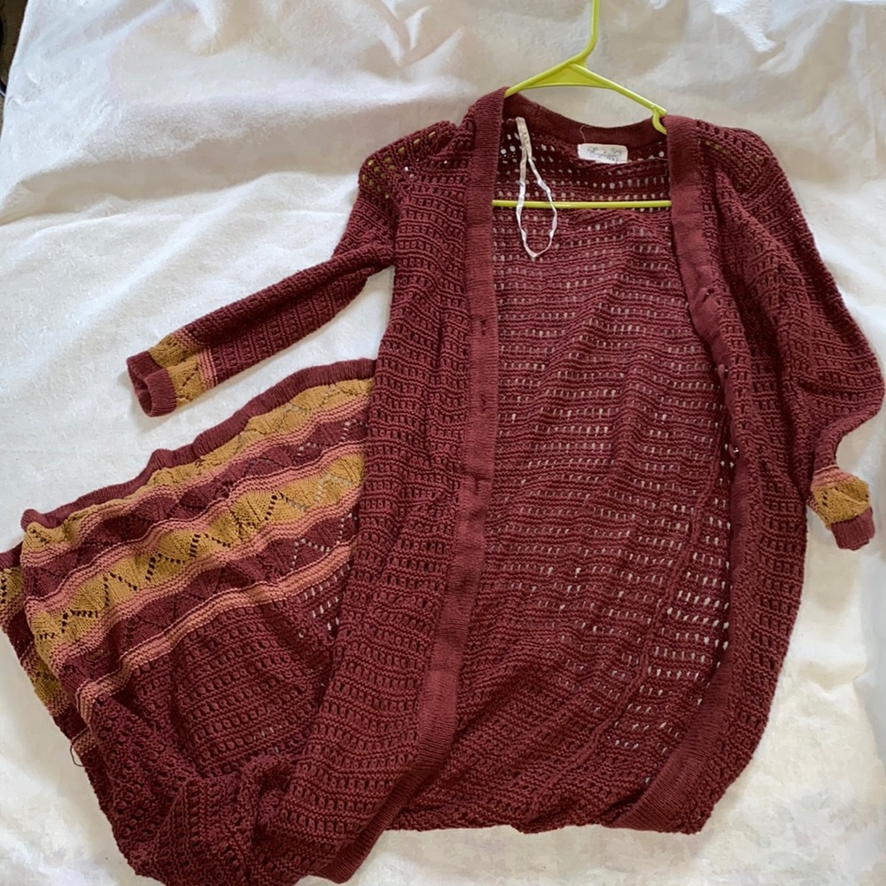 Long train cardigan with half sleeves
